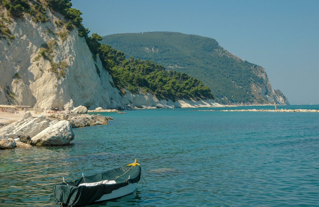Adriatic Sea Le Marche Beaches Where to Go and Why They’re Different